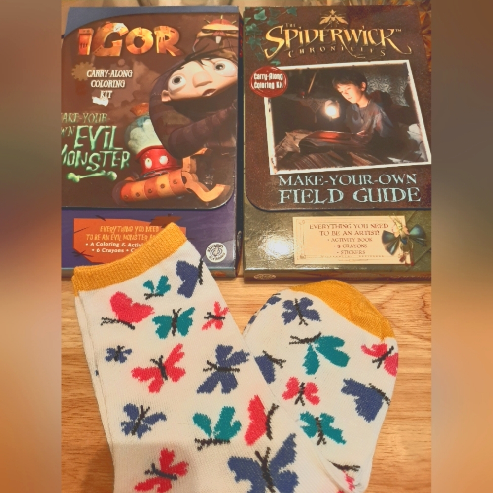 Carry along Igor and Spiderwick art kits & butterfly socks